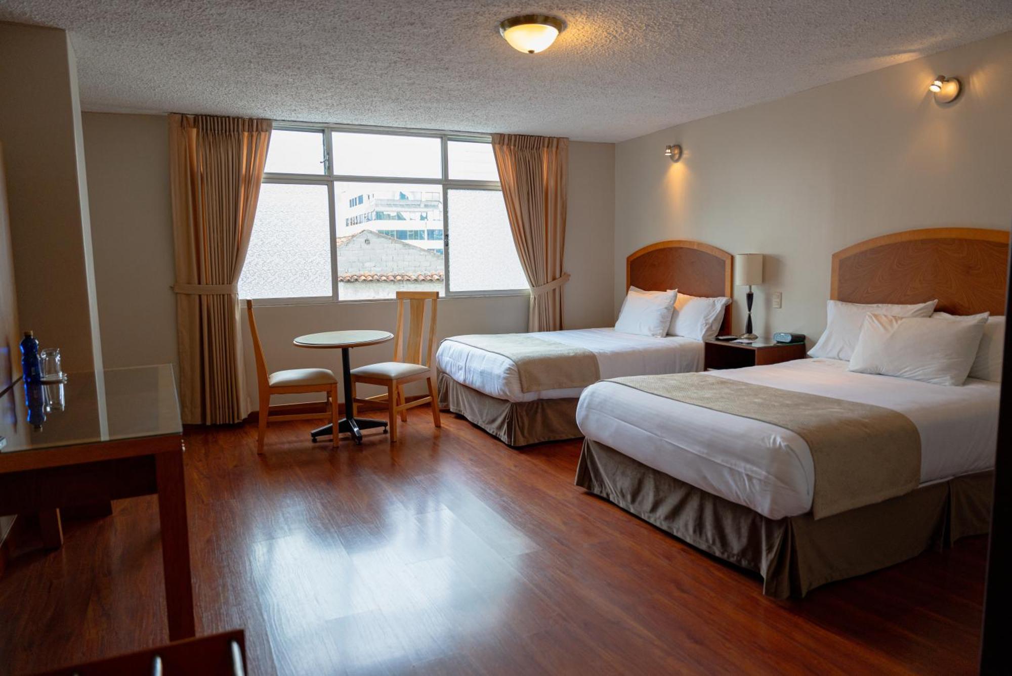 Hotel Santa Monica クエンカ エクステリア 写真