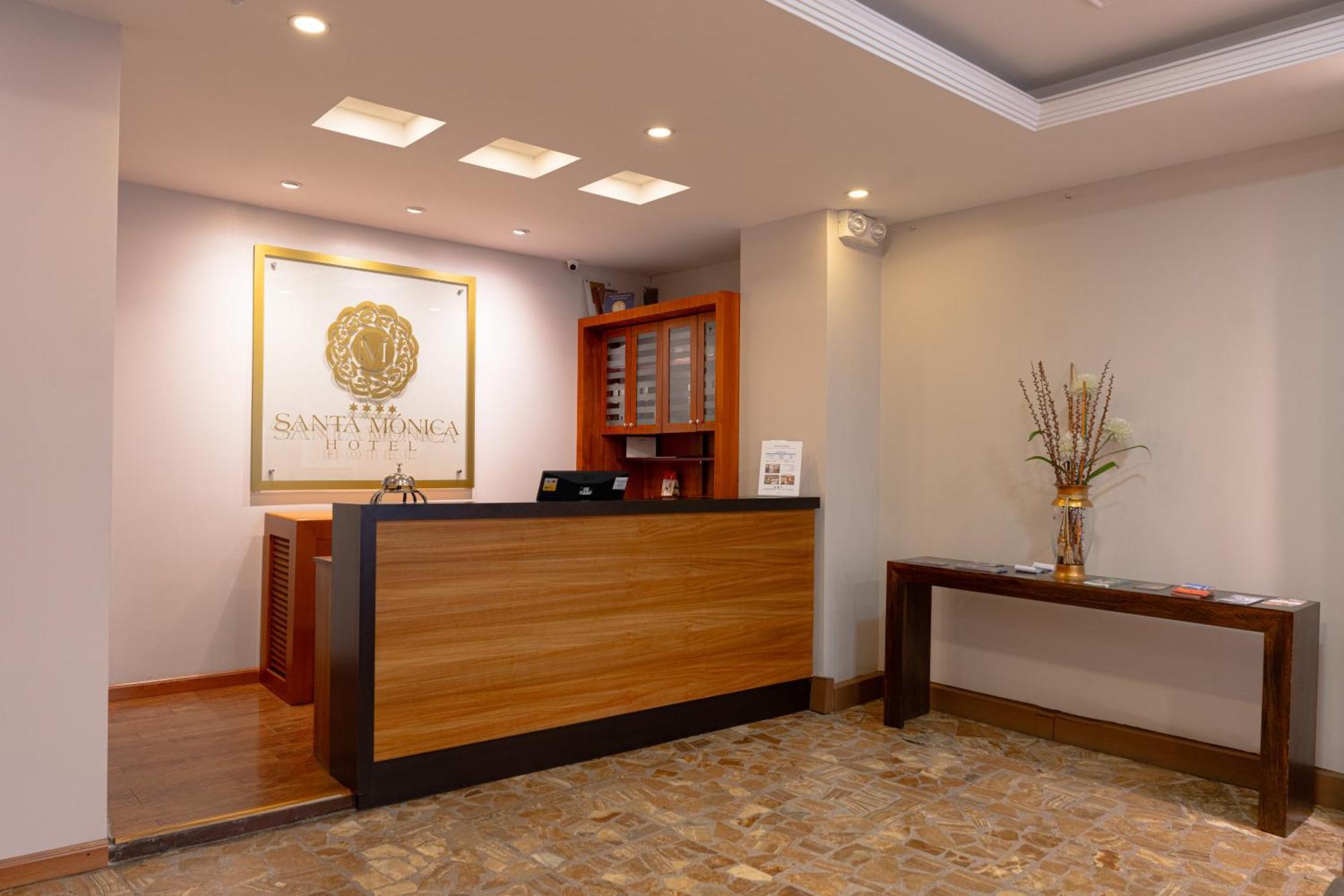 Hotel Santa Monica クエンカ エクステリア 写真